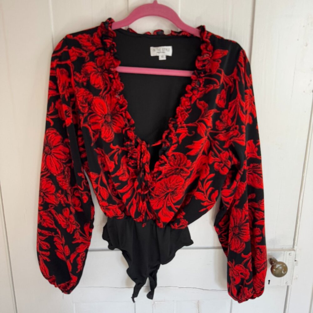NWOT In The Style Red and Black Floral Blouse Bodysuit